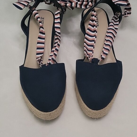 JustFab Navy Blue White Brown Ballet Tie Espadrilles Size 8.5 - Picture 2 of 9
